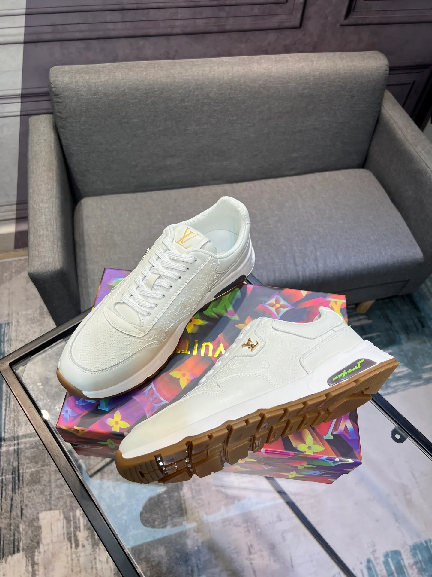 Men's shoes 💰460 "LV" The latest men's casual shoes, genuine leather lining, rubber wear-resistant outsole, fine lines and beautiful strips, not too much decoration, European and American style, comfortable and high-grade, optional, size number: 38 to 44 45 can be customized